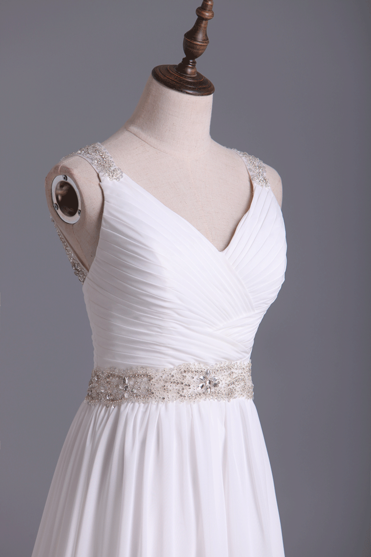2022 Wedding Dresses Straps Court Train With Ruffles & Beads
