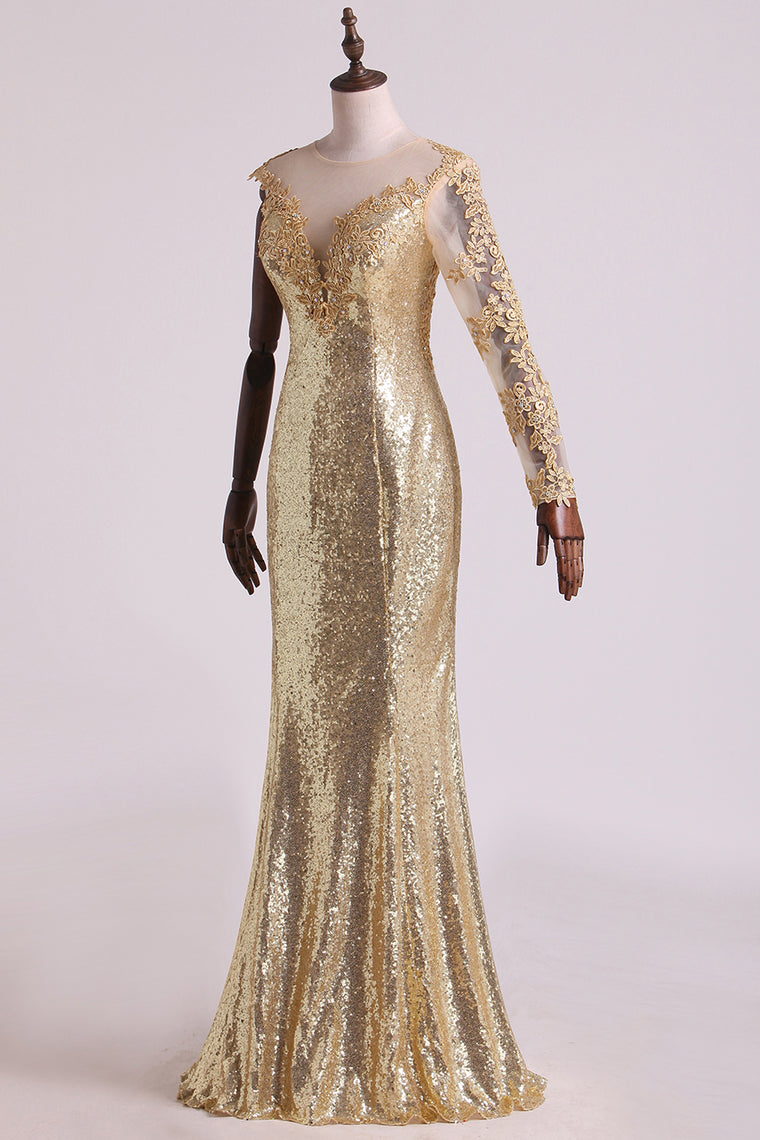 2022 Scoop Mermaid Prom Dresses Sequins With Applique Floor Length Long Sleeves