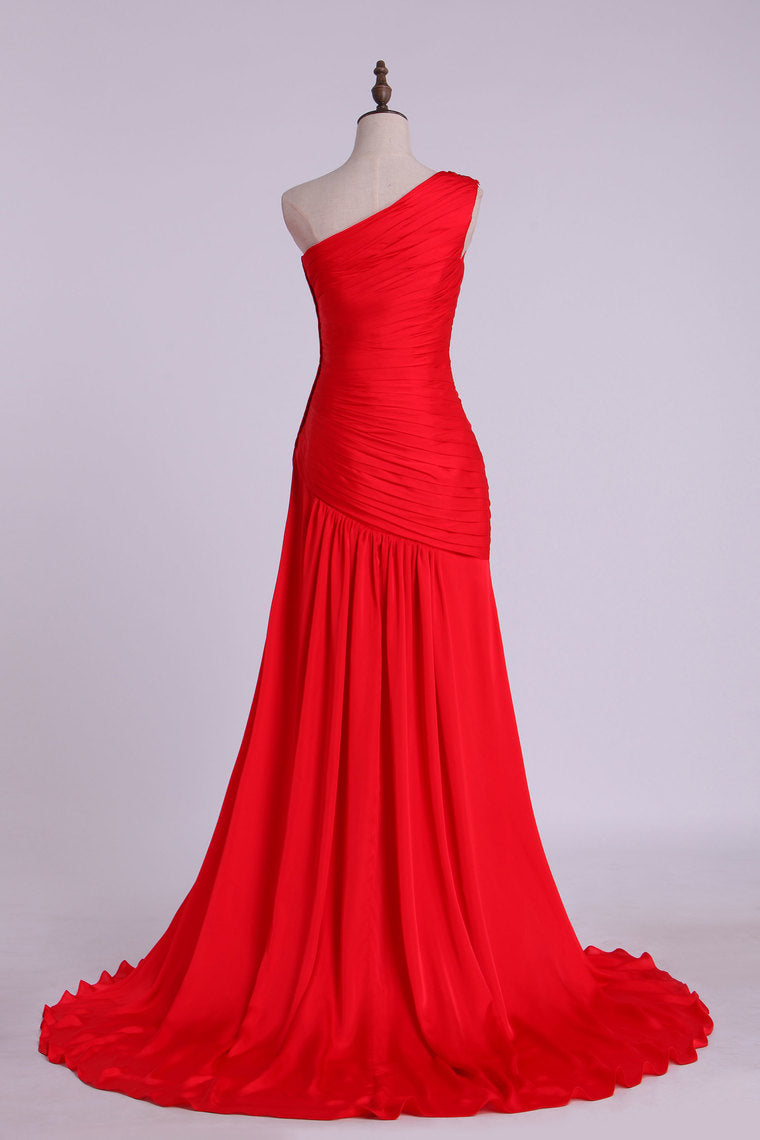 2022 One Shoulder Pleated And Fitted Bodice Prom Dress Pick Up Shirred Skirt Court Train