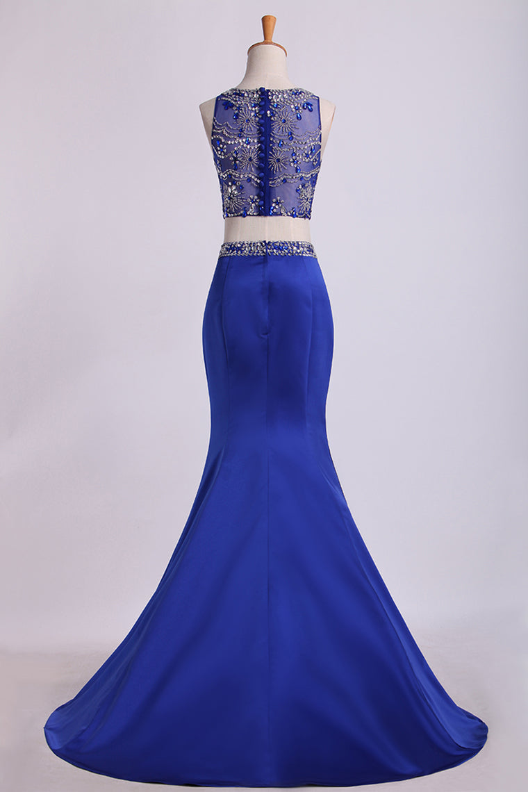 2022 Two Pieces Mermaid Scoop Prom Dresses With Beading