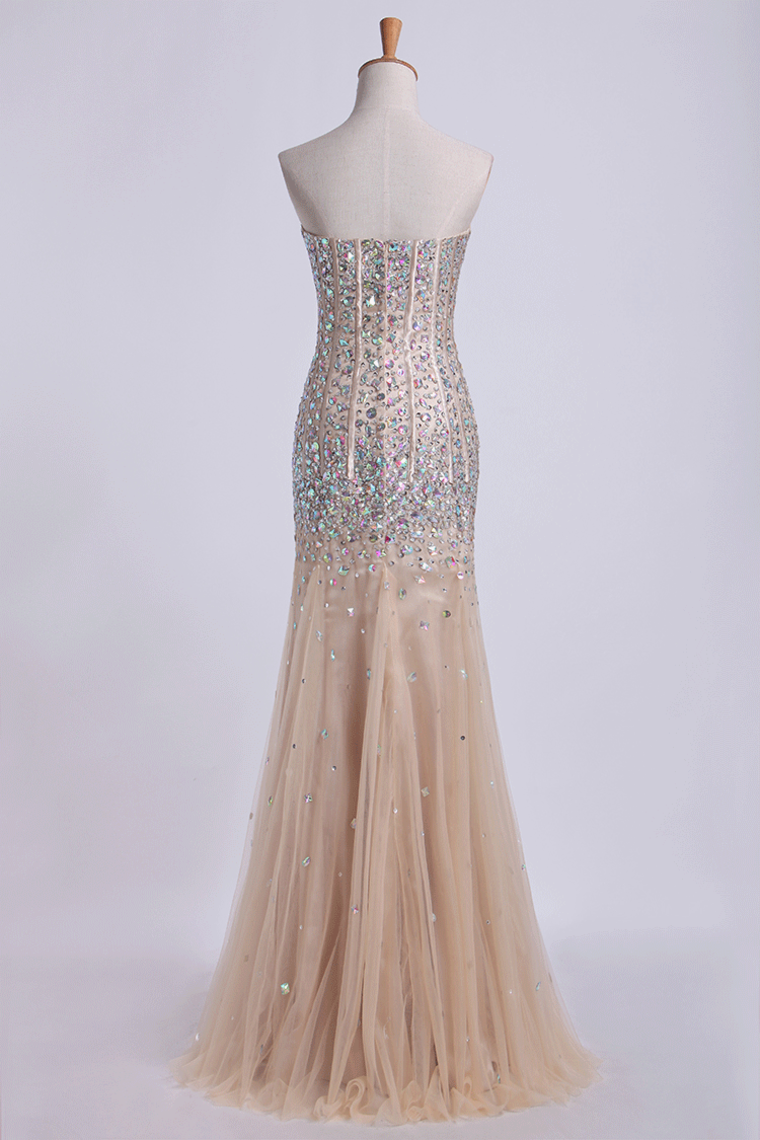2022 Modest Beaded And Fitted Bodice Sweetheart Mermaid/Trumpet Prom Dresses With Tulle Skirt