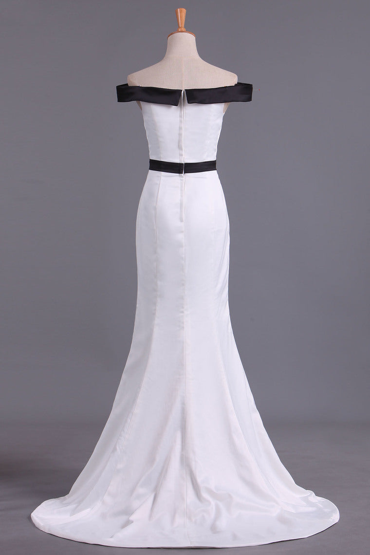 2022 Bicolor Boat Neck Evening Dresses Mermaid Stretch Satin Sweep Train