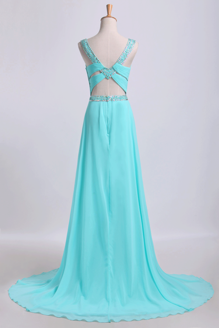 2022 Open Back Halter Prom Dresses A Line Sweep Train Chiffon With Beads&Ruffles