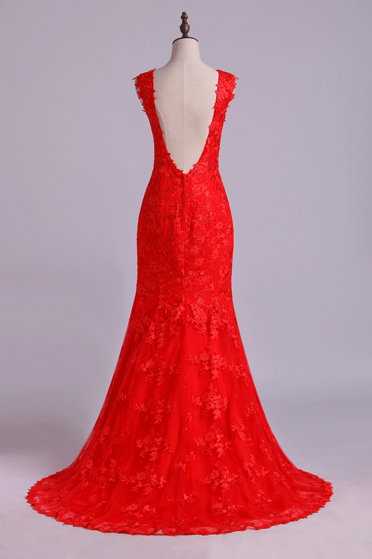 2022 V-Neck Tulle Evening Dresses Mermaid With Applique