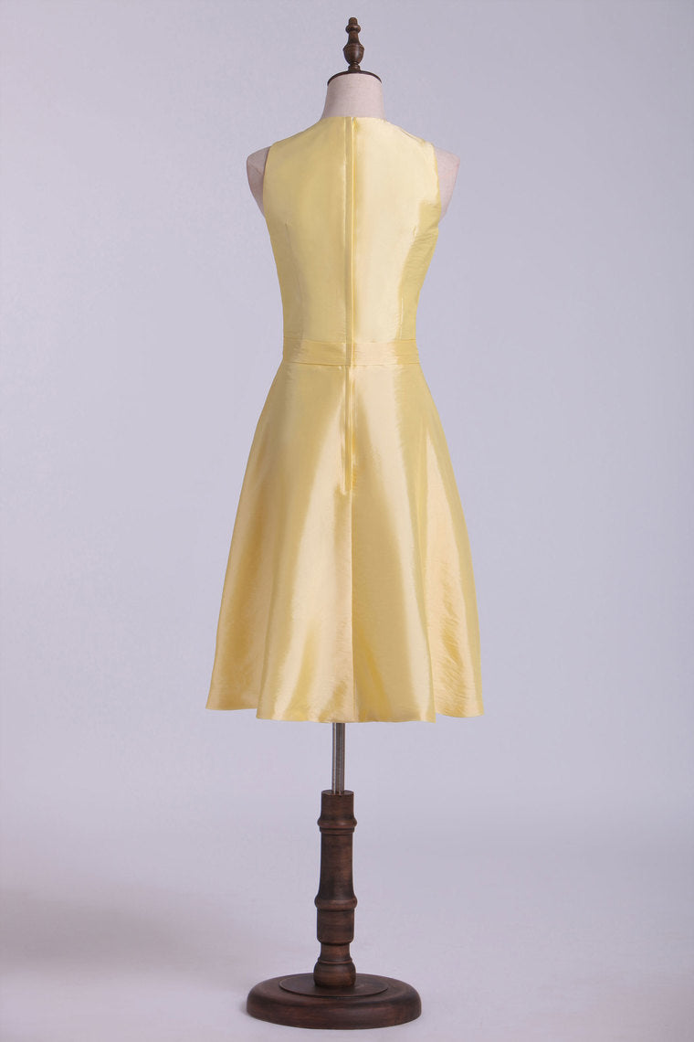 2022 Bridesmaid Dresses A-Line V Neck Taffeta