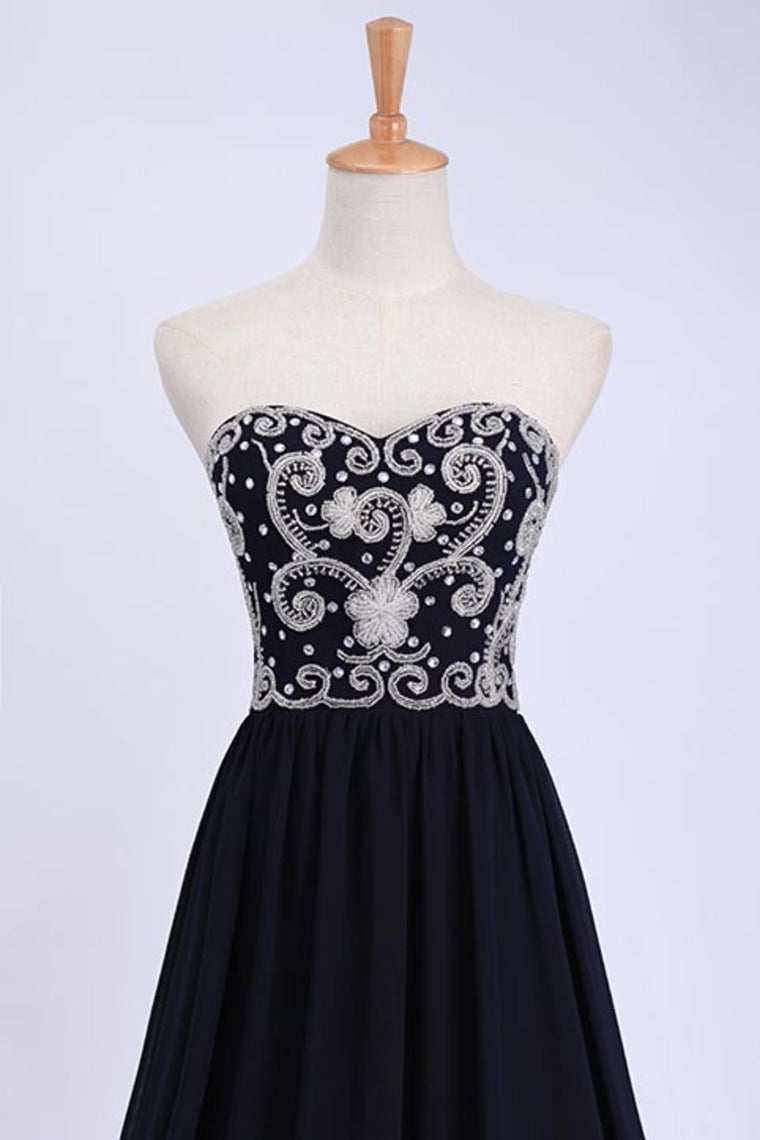 2022 Dark Navy Blue Prom Dresses Sweetheart Floor Length Chiffon With Silver Beading