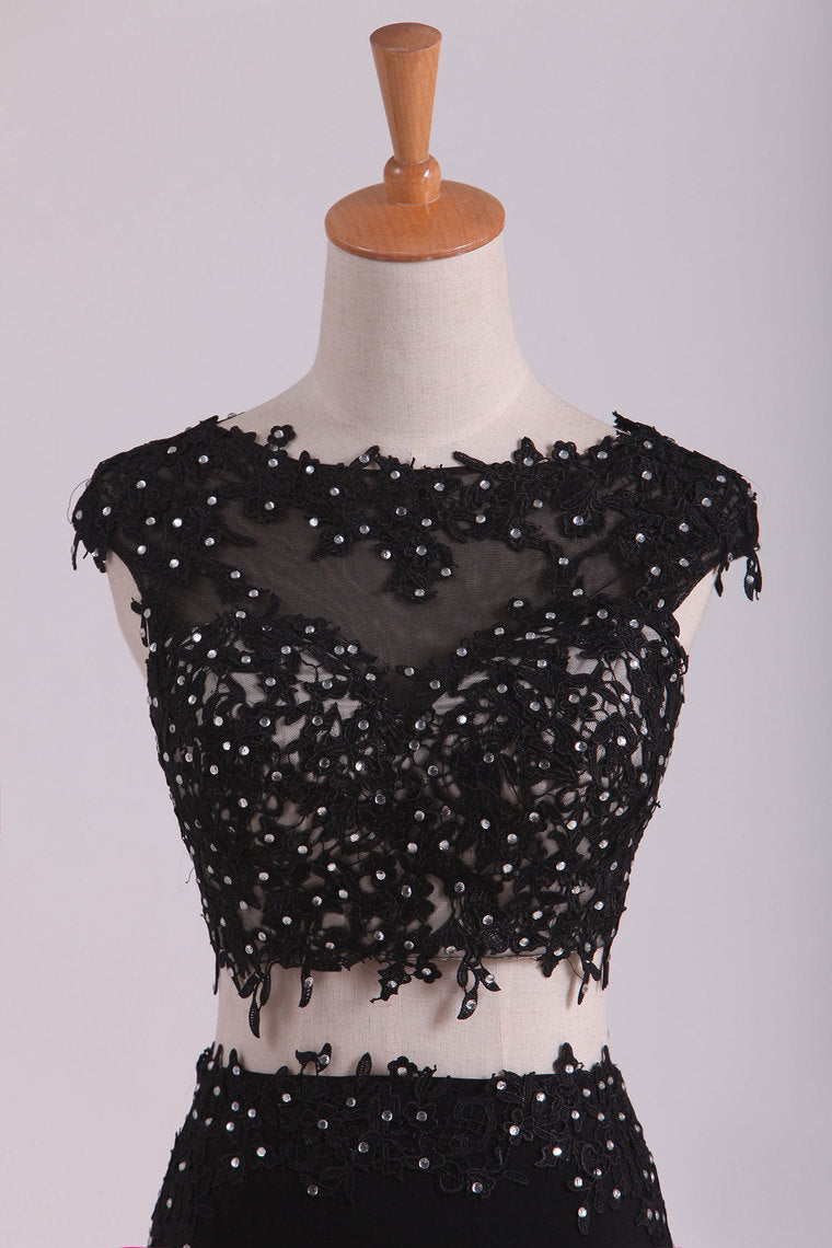 2022 Prom Dresse Scoop Sheath With Applique And Beads Two-Piece Spandex