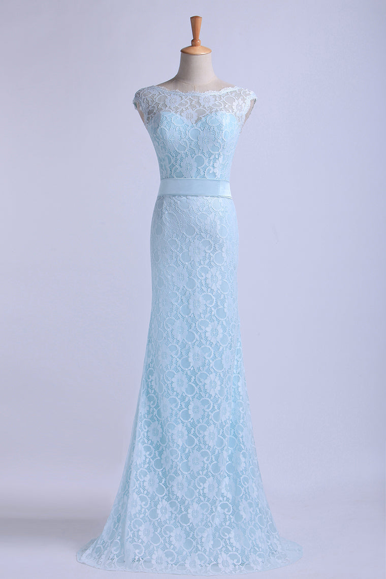 2022 Bateau Prom Dresses Lace Sheath Floor Length With Sash