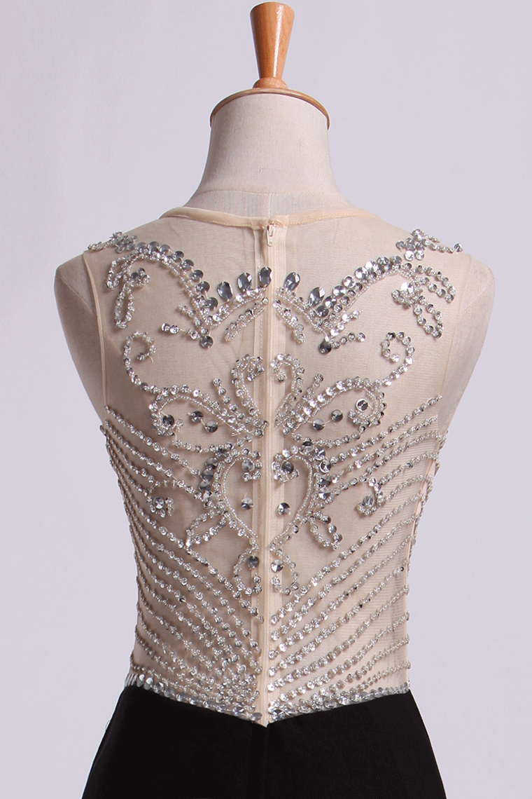 2022 Bateau Prom Dresses Sheath/Column Spandex With Beads Sweep Train