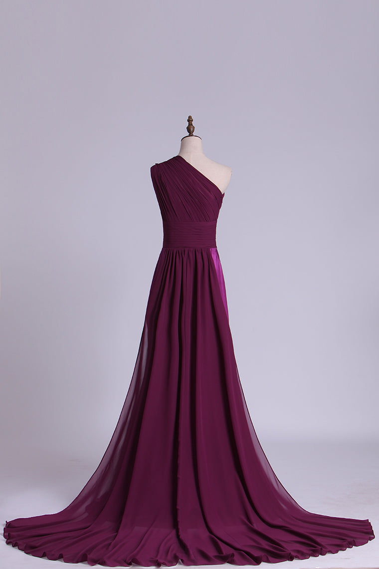 2022 One Shoulder Evening Dresses With Ruffles Sweep Train