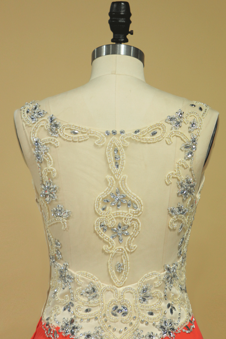2022 V Neck Prom Dresses Sheath Spandex Sweep Train With Beading