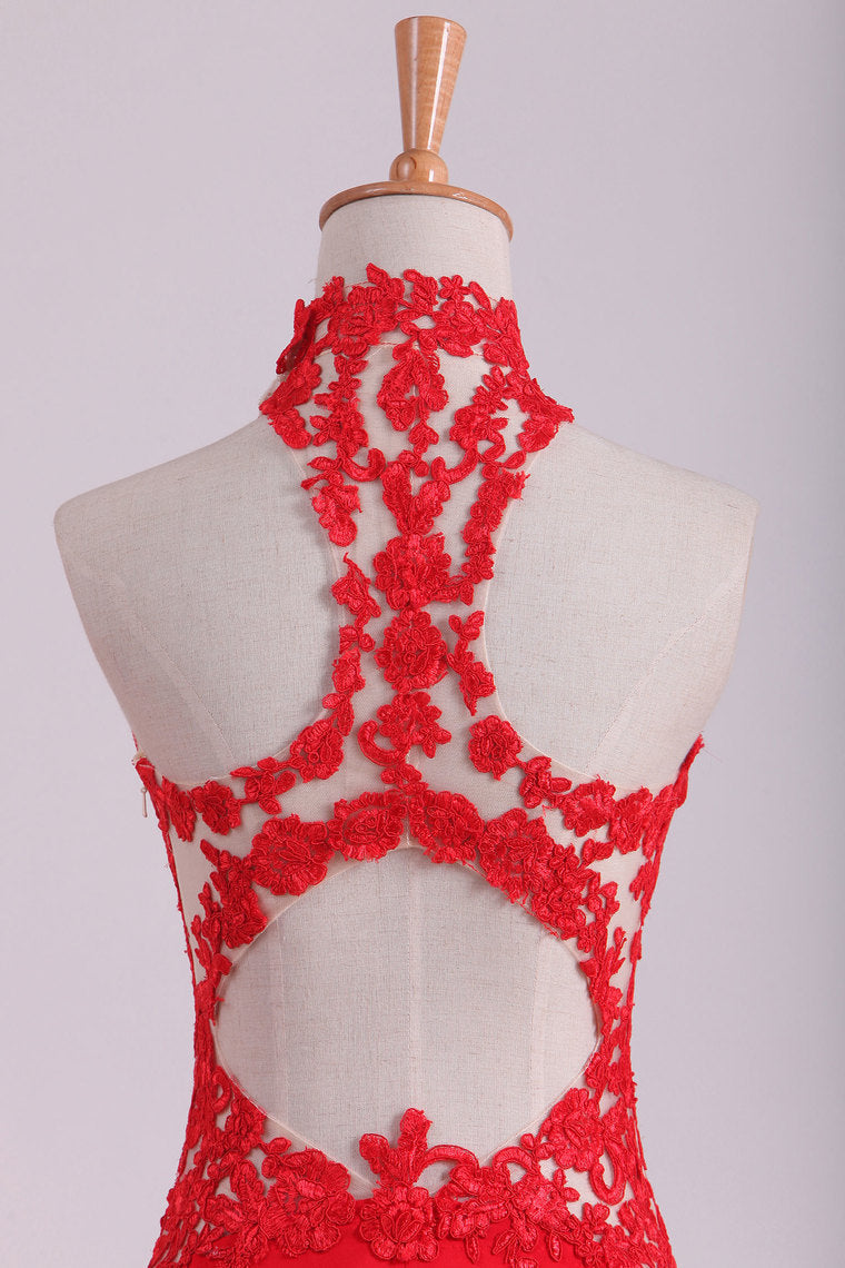 2022 Red High Neck Open Back Prom Dresses With Applique Sweep Train Spandex