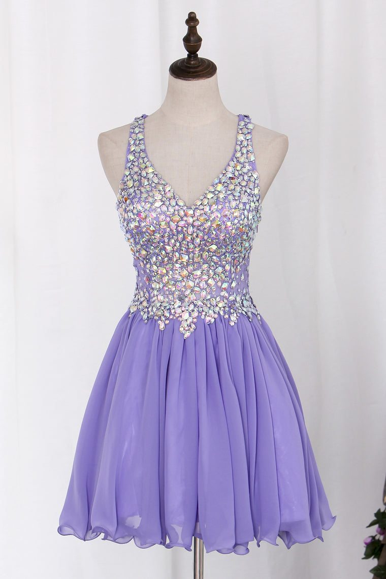2022 Delicate Short/Mini Halter A Line/Princess Homecoming Dresses Lace&Chiffon Beaded Bodice