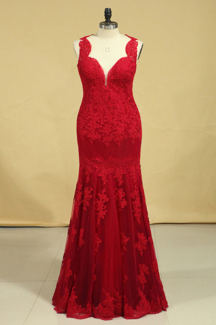 2022 Popular Straps Prom Dresses Tulle With Applique Sweep Train