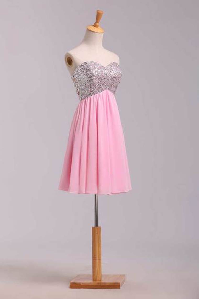2022 Homecoming Dresses Empire Waist Sweetheart Short/Mini Chiffon With Sequins