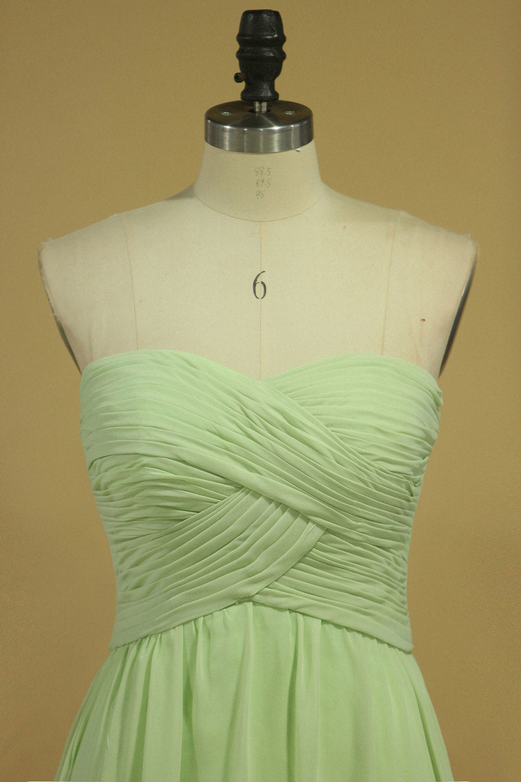 2022 Sweetheart  Ruched Bodice Bridesmaid Dress A Line Floor Length Chiffon
